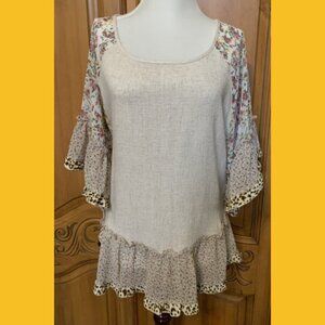 Umgee Oatmeal Linen Mix Floral Animal Print Tunic Top, Size Small runs large NWT